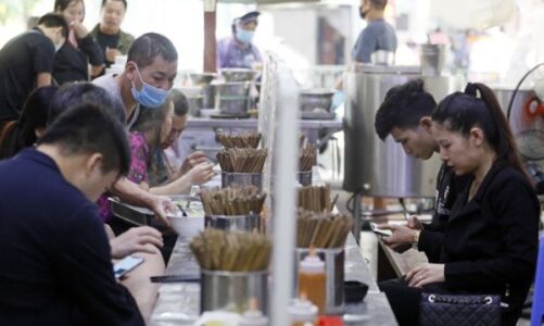 Vietnam eating places reopening cautiously